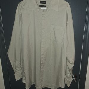 Claiborne Men's Light Gray Button Down Shirt